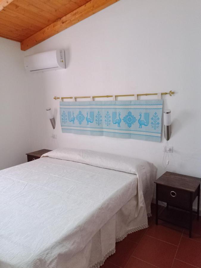 Casa Vacanza Ligustro Appartamento Il Toro SantʼAntìoco Buitenkant foto