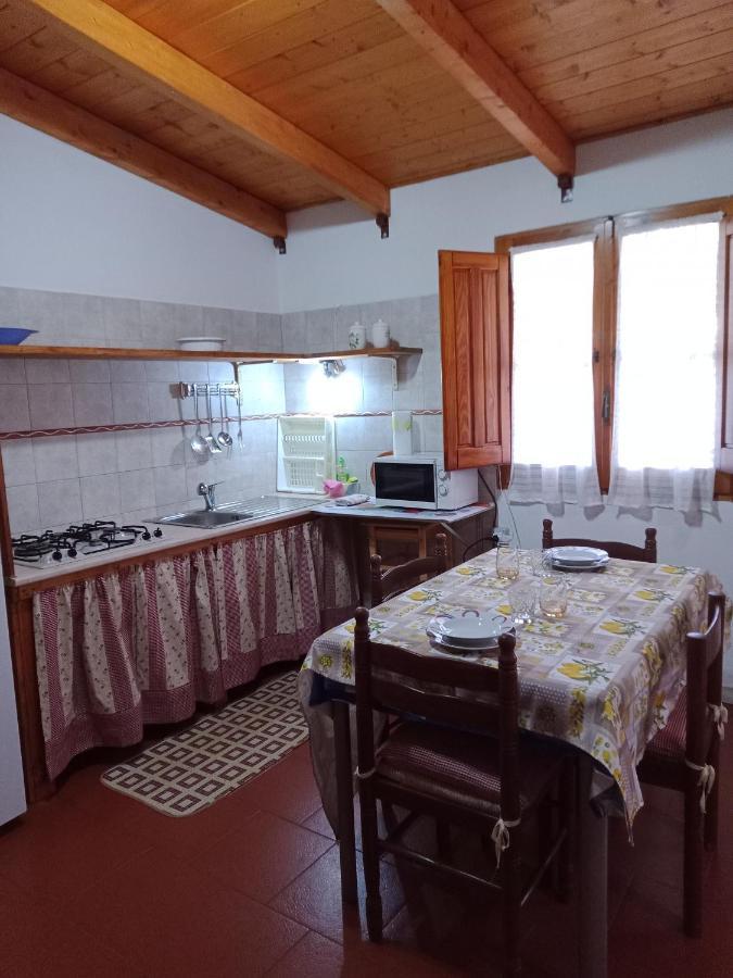 Casa Vacanza Ligustro Appartamento Il Toro SantʼAntìoco Buitenkant foto